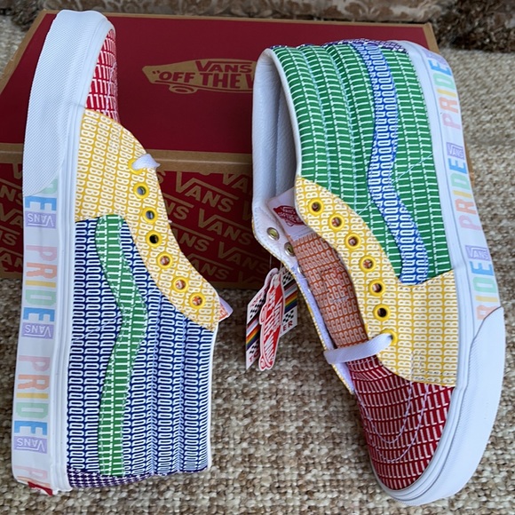 Vans Men’s Sk8-Mid Pride Multi/True White Sneakers - Picture 2 of 16